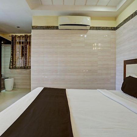 Flagship Hotel Suhana Grand Haiderabad Buitenkant foto